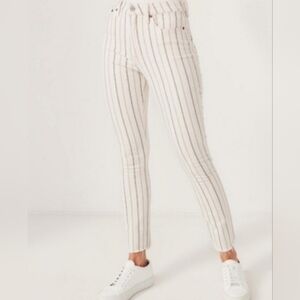 Abercrombie & Fitch Simone High Rise Slim Size 30/10